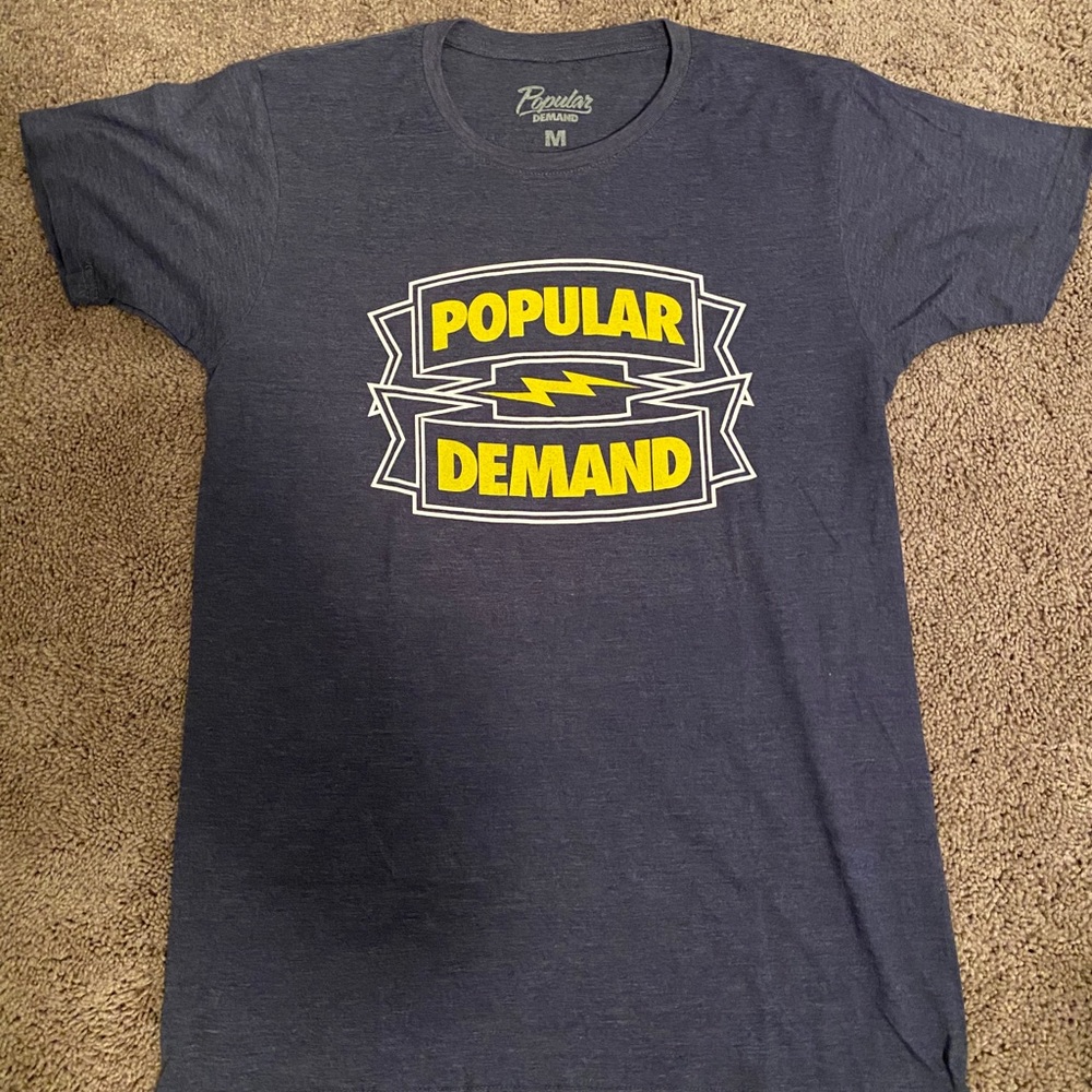 Short sleeve tee